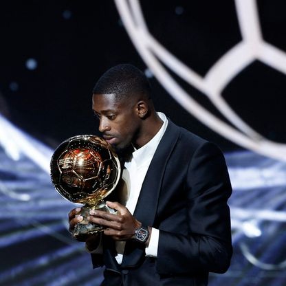 شاهد.. عثمان ديمبيلي يحتفل بالكرة الذهبية في إيفرو حيث بدأ مسيرته