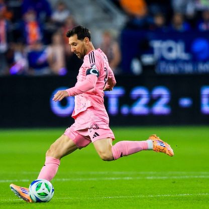 شاهد.. ميسي يسجل ويصنع 3 أهداف في تأهل ميامي لنهائي المنطقة الشرقية