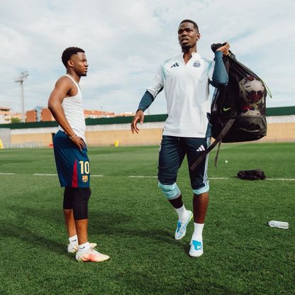 ظهور مفاجئ.. ماذا يفعل بوغبا وأنسو فاتي في مركز تدريبات برشلونة؟