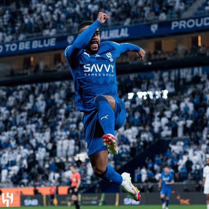 شاهد.. الهلال يضرب الفتح بثلاثية في الشوط الأول بكأس الملك