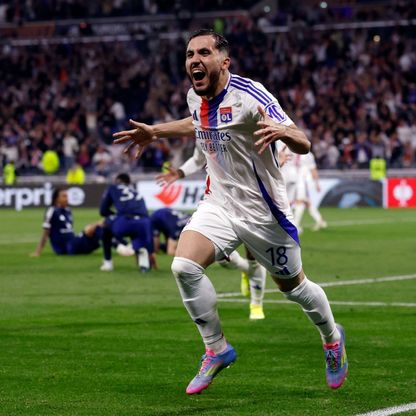 ليكيب: ريان شرقي وقع عقود انضمامه لمانشستر سيتي