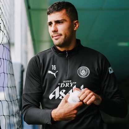 حكم مباراة سيتي وتوتنهام يُكلّف رودري 80 ألف جنيه إسترليني