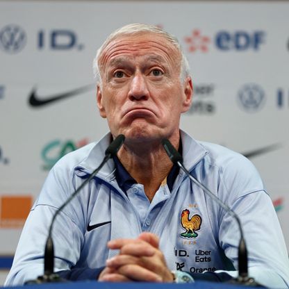 ديشان يتعرض لصدمة في "حديقة الأمراء" بسبب صيحات الاستهجان