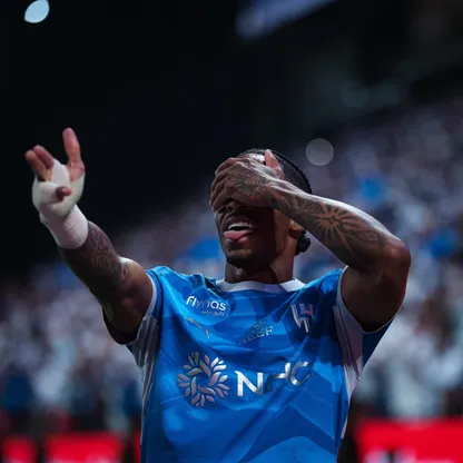 كريسنسيو سامرفيل يحتفل بهدفه في مباراة الهلال والأهلي بالدوري السعودي - 1 ستمبر 2026