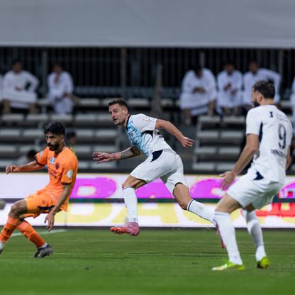 سافيتش الأفضل وتقييم متواضع لكريم بنزيما في مباراة الهلال والفيحاء