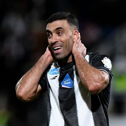 حمد الله يهنئ آسفي على كأس المغرب: هذه بداية للفوز بألقاب أكثر