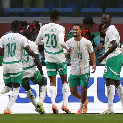 شاهد.. خطأ الحارس المالي يقود السنغال إلى نصف نهائي كأس إفريقيا