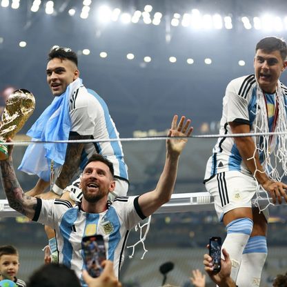 ليونيل ميسي يقود قائمة الأرجنتين بكأس العالم وديبالا أبرز الغائبين