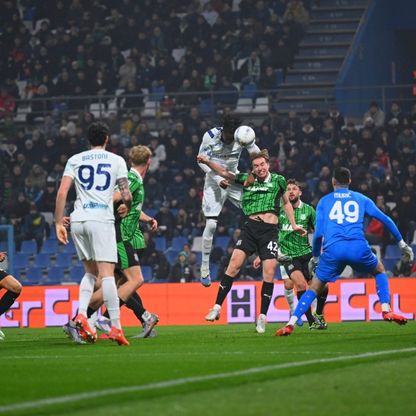 إنتر يسحق ساسولو ويبتعد بصدارة الدوري الإيطالي