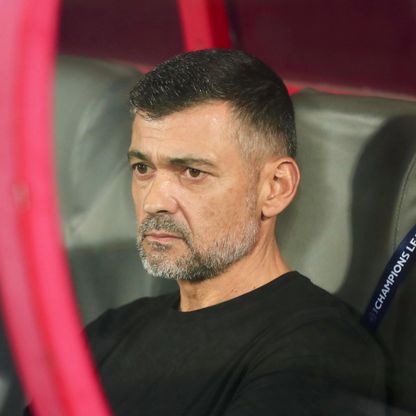 كونسيساو ينتقد نجوم الاتحاد ويعتذر للجماهير بعد رباعية الدحيل