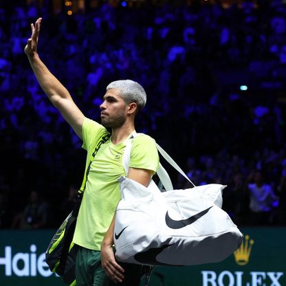 ألكاراز البعيد عن مستواه يودع بطولة باريس ماسترز للتنس