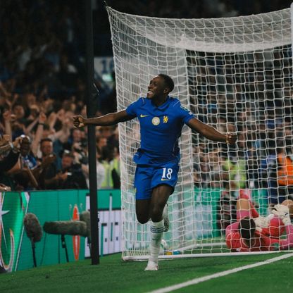 تشيلسي يتجاوز لوتون تاون بثنائية في كأس الرابطة الإنجليزية