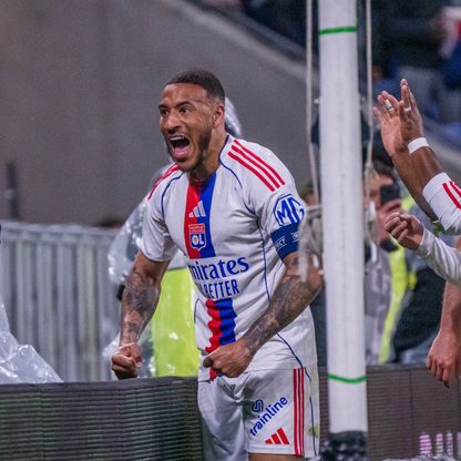 ليون يعبر لوريان ويحافظ على آماله في التأهل لدوري أبطال أوروبا