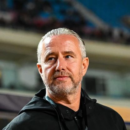 الهلال السوداني يُكمل إجراءات التعاقد مع مدرب الترجي السابق