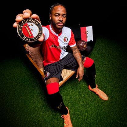 رحيم ستيرلينغ يُجبر فينوورد على نقل تدريباته من هولندا إلى بلجيكا