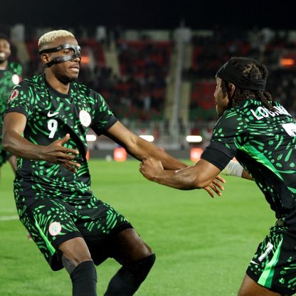 بقيادة ثنائي الرعب.. نيجيريا تسحق موزمبيق وتتأهل لربع نهائي كأس أمم إفريقيا