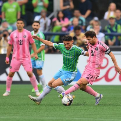 هل هدد ميسي لاعباً بالحرمان من اللعب مع منتخب الأرجنتين؟