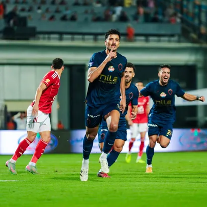 حسام عبد المجيد مدافع الزمالك يحتفل بهدفه أمام الأهلي في الدوري المصري - 30 سبتمبر 2025