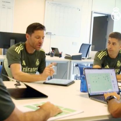 ألونسو يبدأ مهامه مع ريال مدريد وسط غياب غير مفهوم لبينتوس