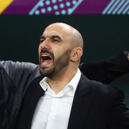 الركراكي يهنئ خليفته وهبي والمغرب بالتأهل لربع نهائي المونديال