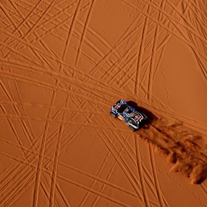 الأميركي غوثري ينتزع صدارة رالي داكار من العطية