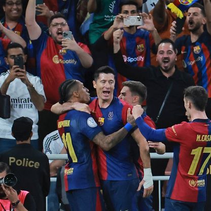 13-15.. برشلونة يحرم ريال مدريد من معادلته في ألقاب كأس السوبر