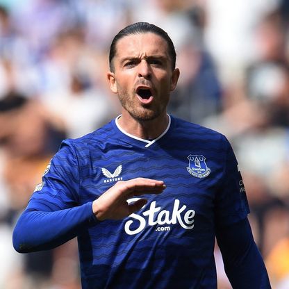 إيفرتون يستهدف شراء عقد غريليش "أفضل لاعب بالدوري الإنجليزي" رغم عائق كبير