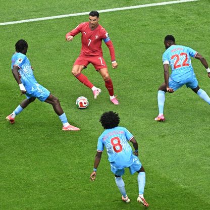 لاعب الكونغو يكشف سر إيقاف رونالدو: لقد تقدم في العمر