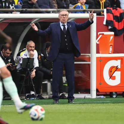 كارلو أنشيلوتي لا يأبه للهتافات باسم نيمار خلال هزيمة البرازيل أمام فرنسا