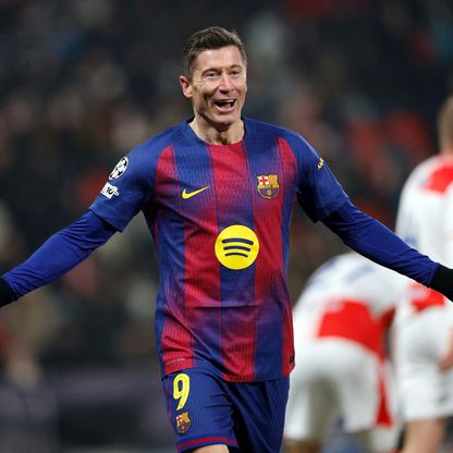 برشلونة يودع "الأسطورة" ليفاندوفسكي