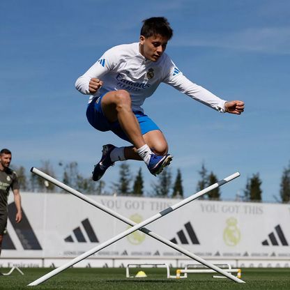 فيرلان ميندي خارج قائمة ريال مدريد لمواجهة بايرن ميونيخ بدوري أبطال أوروبا