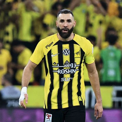 بنزيما: خبر اعتزالي حماقة.. وأريد لقباً مع الاتحاد السعودي