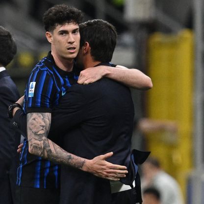 بعد عاصفة من الانتقادات.. دعم رسمي وجماهيري لباستوني