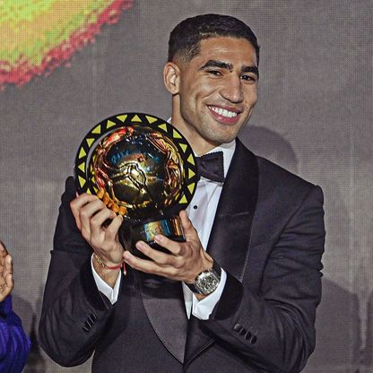 مبابي وديمبيلي يهنئان أشرف حكيمي بجائزة أفضل لاعب إفريقي