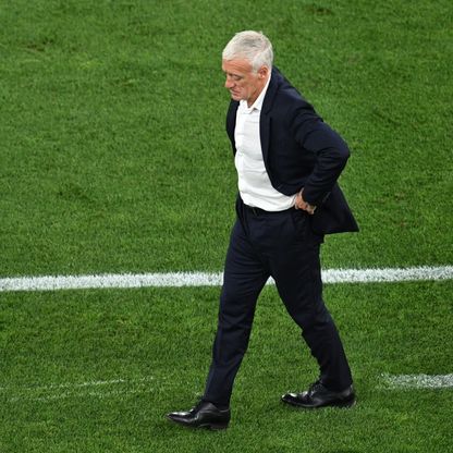 كيف برّر ديشان هزيمة فرنسا التاريخية أمام إسبانيا؟