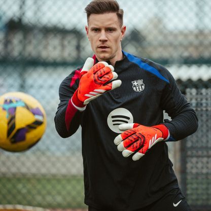 هل يعترض تير شتيغن على تقرير برشلونة إلى الليغا؟