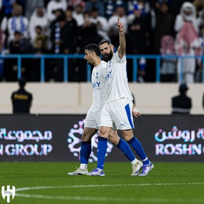 كريم بنزيما الأفضل في مباراة الهلال والأخدود بعد هاتريك أسطوري