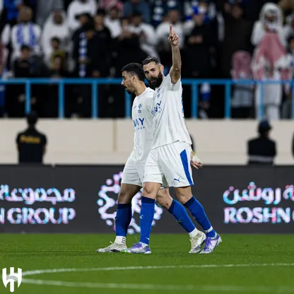 كريم بنزيما بعد تسجيله هدفاً للهلال في مرمى الأخدود بالدوري السعودي - 5 فبراير 2026