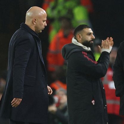 آرني سلوت "يرغب" في بقاء محمد صلاح مع ليفربول