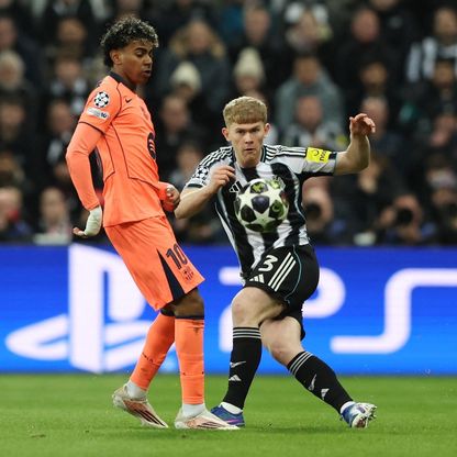 مدافع نيوكاسل يكشف تفاصيل مواجهة يامال بدوري أبطال أوروبا