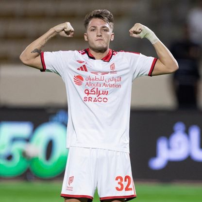 شاهد.. القادسية يُكبد نيوم خسارته الأولى في دوري روشن