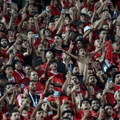 الزمالك يتقدم بشكوى ضد مخرج القمة بسبب هتاف مشجعي الأهلي