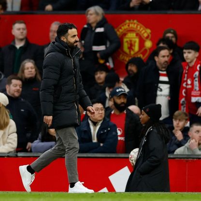 مانشستر يونايتد "المتعثر محلياً" يتجه إلى آسيا بحثاً عن المال