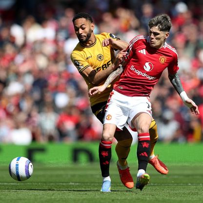 تشيلسي يتحقق من "سلوكيات" مهاجم يونايتد قبل التعاقد معه