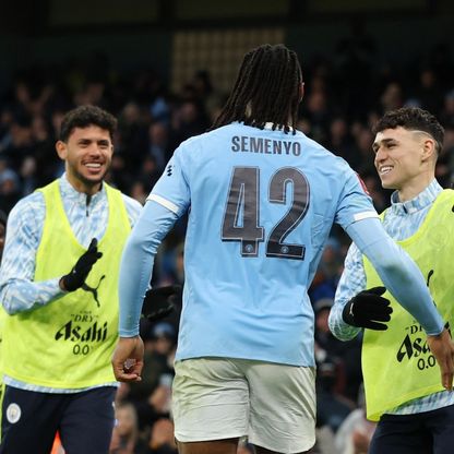 نيوكاسل مستاء من مشاركة سيمينيو في كأس الربطة بعد تغيير القواعد