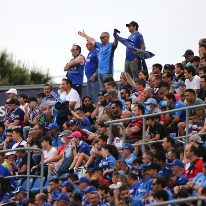 مشجعون لخيتافي يستقبلون برشلونة باحتجاج على إعادة تسجيل أولمو