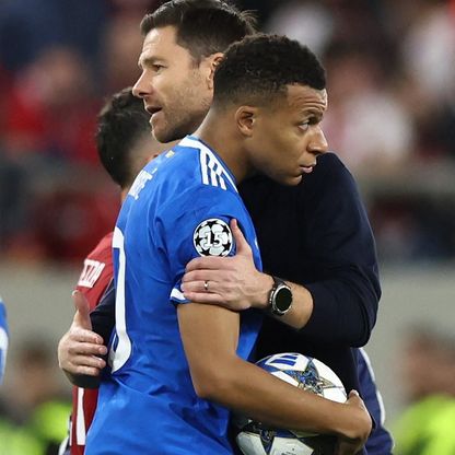 مبابي يطالب لاعبي ريال مدريد بحماية تشابي ألونسو