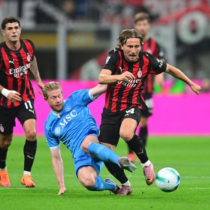 موعد مباراة نابولي وميلان في نصف نهائي كأس السوبر الإيطالي بالسعودية