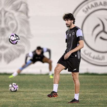 ياسين عدلي يتراجع عن تصريحاته: اللعب لمنتخب الجزائر شرف عظيم