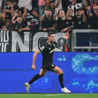 برشلونة "يتصل" بمهاجم يوفنتوس تحسّباً لرحيل روبرت ليفاندوفسكي